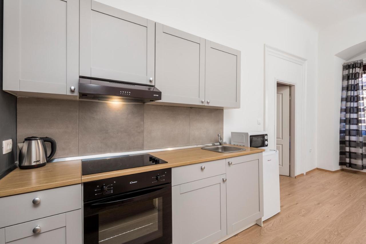 Apartment Doris リエカ エクステリア 写真